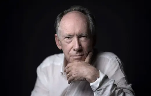 Ian McEwan, 2023 r. // Fot. Joel Saget / AFP / East News