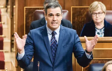 Premier rządu Hiszpanii Pedro Sánchez przemawia podczas posiedzenia parlamentu. Madryt, 21 grudnia 2022 r.  / EDUARDO PARRA / EAST NEWS