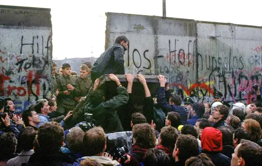 Upadek Muru Berlińskiego, 10 listopada 1989 r. // Fot. Alfred / Sipa / East News